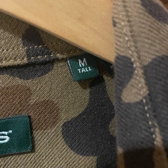 Orvis “The Perfect Flannel Shirt” camo, medium tall - Picture 9 of 10